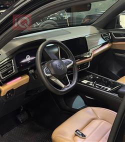 ڤۆڵکسواگن ئەتڵەس کرۆس سپۆرت